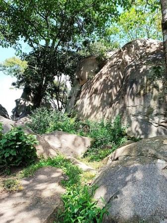 Ikhongo Murwi / Crying Stone(哭石)-非行家旅行-Africa Wild Wander