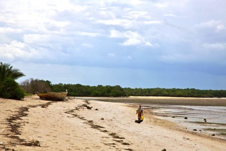 Gazi Beach（加齐海滩）-非行家旅行-Africa Wild Wander
