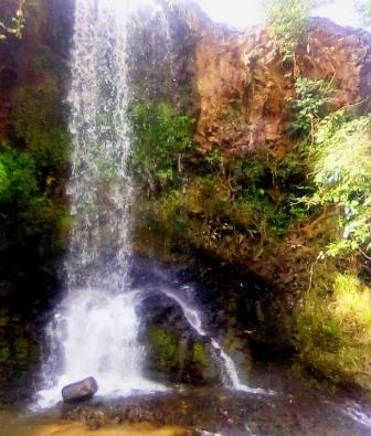 Ura Waterfalls（乌拉瀑布）-非行家旅行-Africa Wild Wander