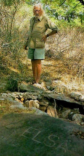 Elsa’s Grave（艾尔莎墓）-非行家旅行-Africa Wild Wander