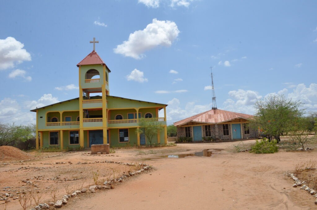 St. Jude Church, Bura（水系 / 湖泊 / 海岸）
