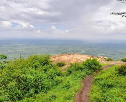 Thui Stone（山地 / 岩石 / 观景）-非行家旅行-Africa Wild Wander