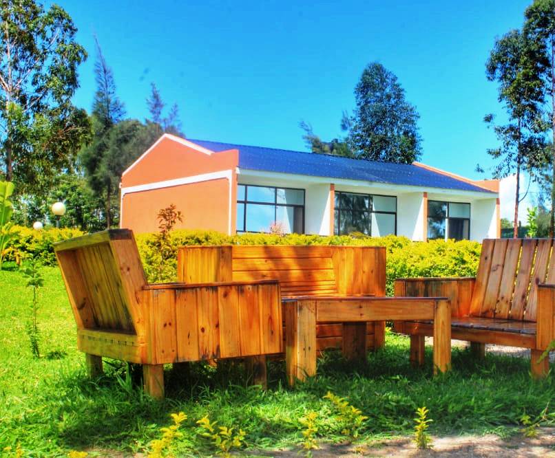 Lobby Resort（洛比湖滨度假村）-非行家旅行-Africa Wild Wander