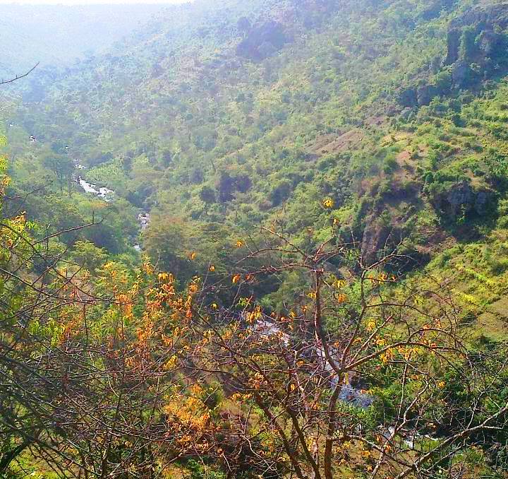 Inanduru Cave（伊南杜鲁洞穴）-非行家旅行-Africa Wild Wander