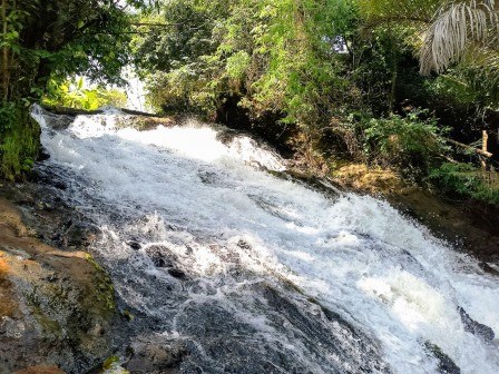 Hidden Waterfall（隐秘瀑布）-非行家旅行-Africa Wild Wander