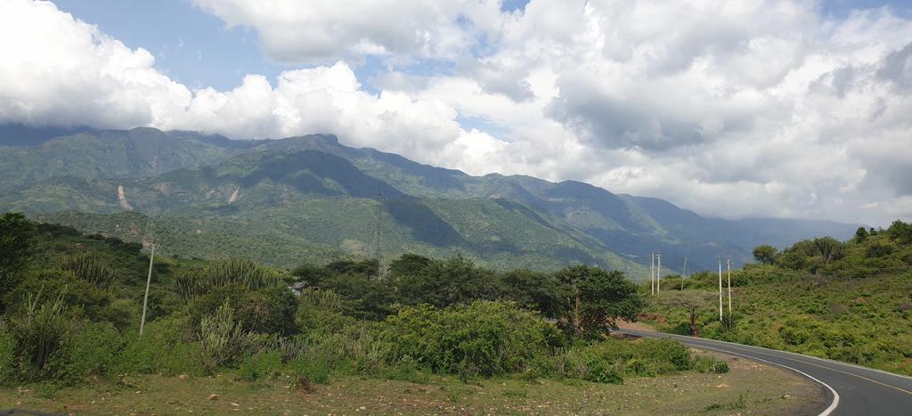 Marich Pass（自然景观 / 徒步）-非行家旅行-Africa Wild Wander