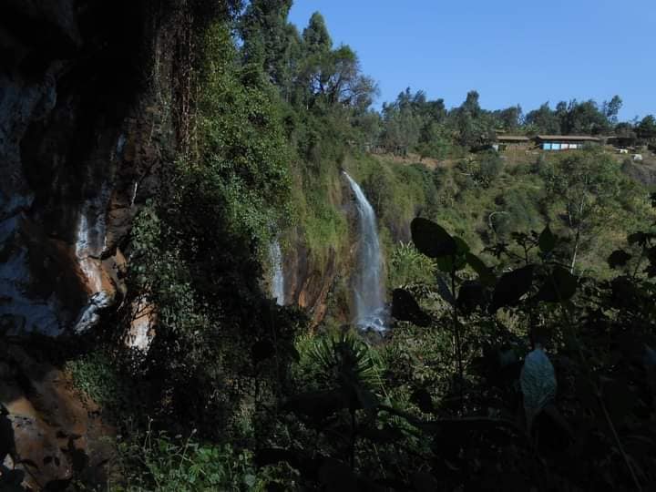 Nthenge Njeru Falls（水系 / 湖泊 / 海岸）-非行家旅行-Africa Wild Wander