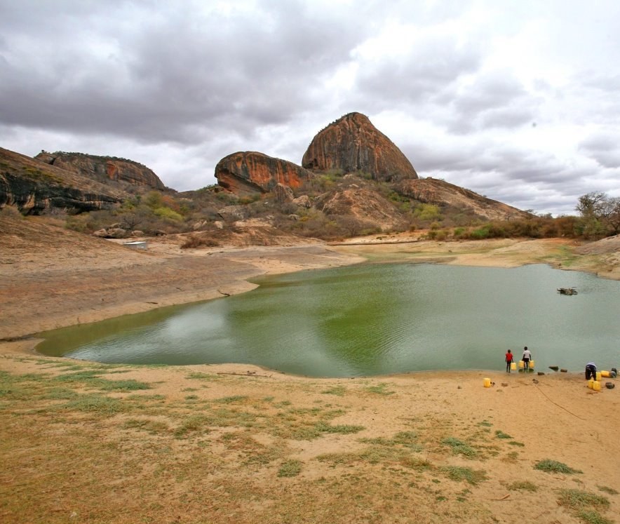 Ngomeni Rock（恩戈梅尼岩）-非行家旅行-Africa Wild Wander