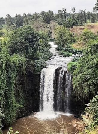 Ruamuthambi Falls（鲁阿穆坦比瀑布）-非行家旅行-Africa Wild Wander