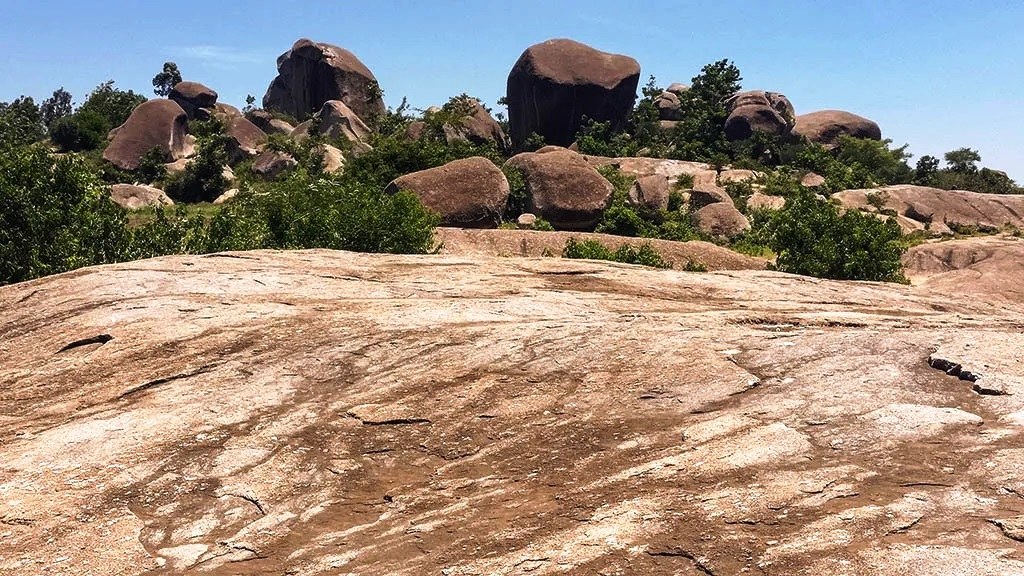 Mawe Tatu Hills（三石山）-非行家旅行-Africa Wild Wander