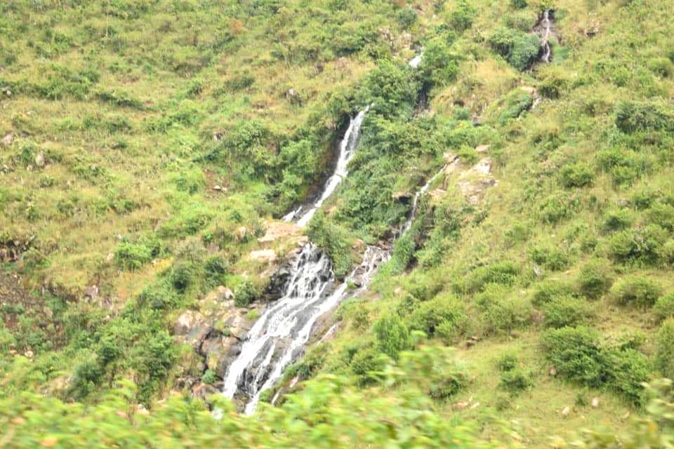 Chemase Falls(瀑布)-非行家旅行-Africa Wild Wander