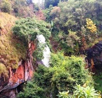 Diguna Falls（瀑布）-非行家旅行-Africa Wild Wander
