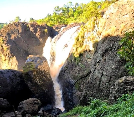 Chepkiit Falls（瀑布）-非行家旅行-Africa Wild Wander