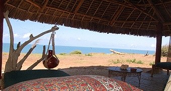 Red Cliff Camp（水系 / 湖泊 / 海岸）-非行家旅行-Africa Wild Wander