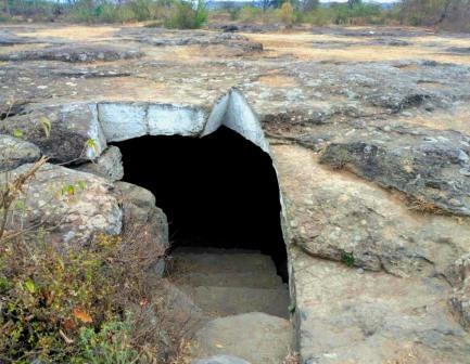 Hyena Caves（山地 / 岩石 / 观景）-非行家旅行-Africa Wild Wander