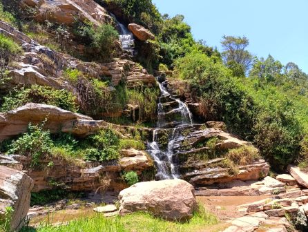 Ilovoto Falls(山地 / 岩石 / 瀑布 / 观景点)-非行家旅行-Africa Wild Wander