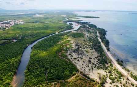Gazi Beach（加齐海滩）-非行家旅行-Africa Wild Wander
