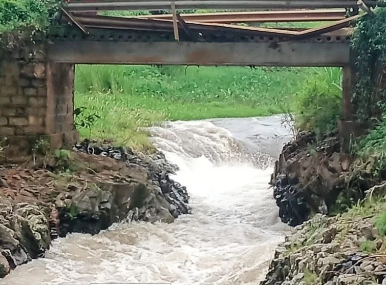River Nyamindi（尼亚明迪河）-非行家旅行-Africa Wild Wander