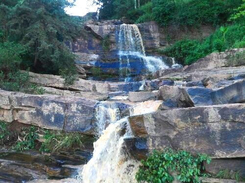 Ka Kindui Falls（山地 / 岩石 / 瀑布 / 观景点）-非行家旅行-Africa Wild Wander
