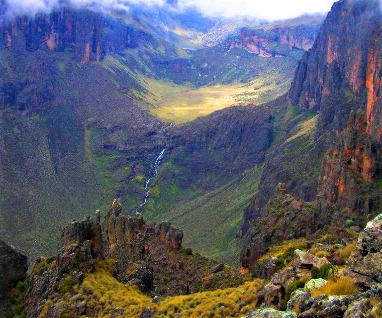 Vivienne Falls（薇薇安瀑布）-非行家旅行-Africa Wild Wander