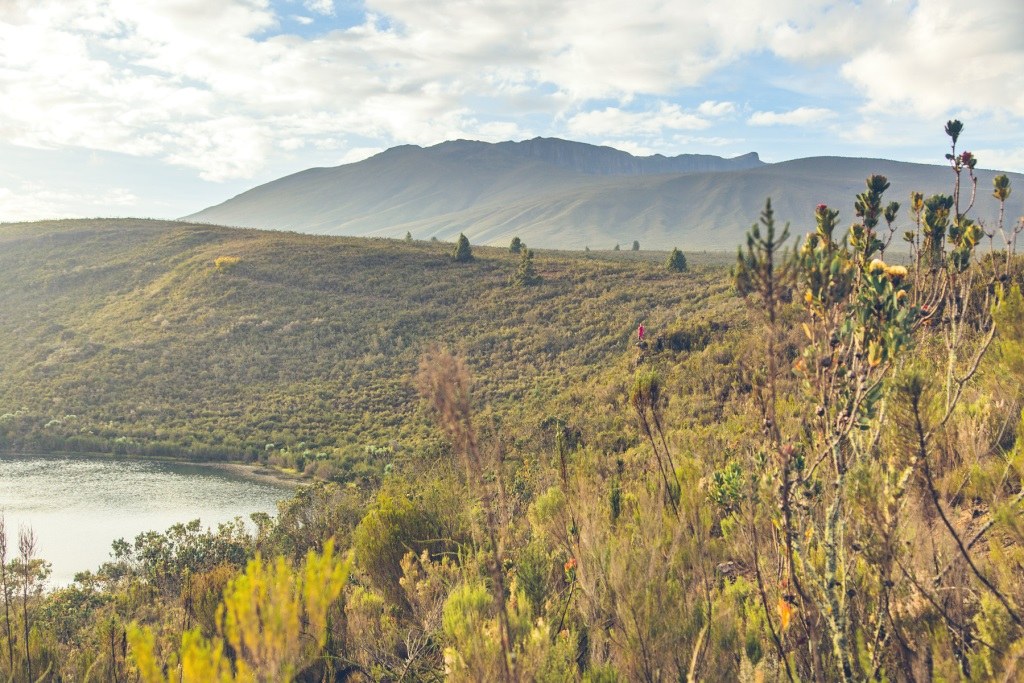 Lake Rutundu（鲁通杜湖）-非行家旅行-Africa Wild Wander