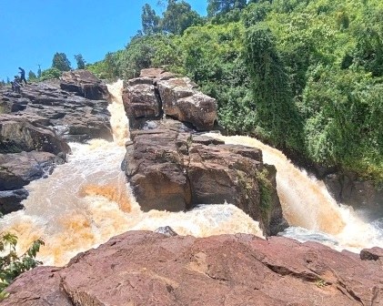 Kesses Falls(凯塞斯瀑布)-非行家旅行-Africa Wild Wander