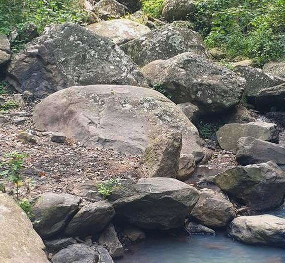 Releng Hot Springs-非行家旅行-Africa Wild Wander