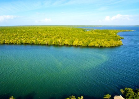 Gazi Beach（加齐海滩）-非行家旅行-Africa Wild Wander
