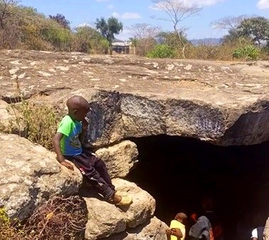 Hyena Caves（山地 / 岩石 / 观景）-非行家旅行-Africa Wild Wander