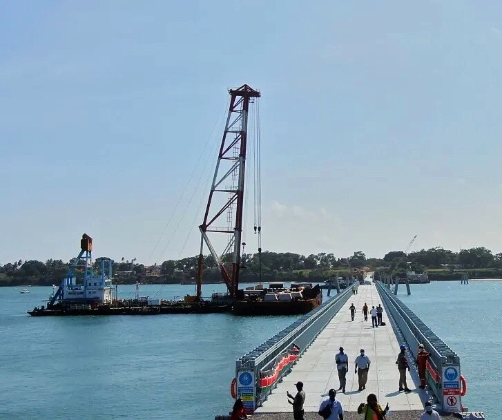 Likoni Floating Bridge（利科尼浮桥）-非行家旅行-Africa Wild Wander