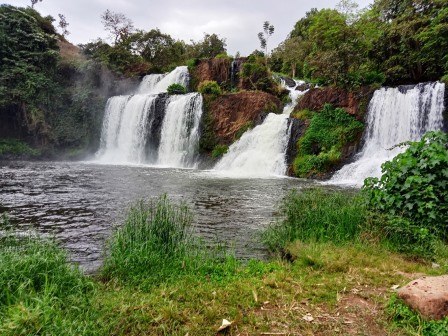 Thiba Falls（蒂巴瀑布）-非行家旅行-Africa Wild Wander