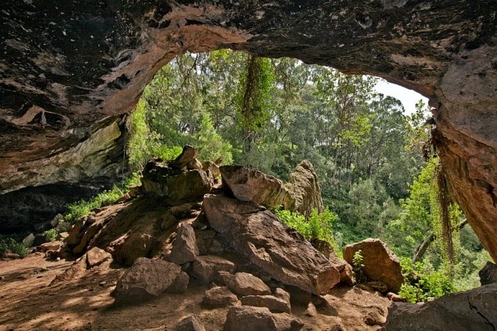 Maternity Caves（自然景观 / 徒步）-非行家旅行-Africa Wild Wander