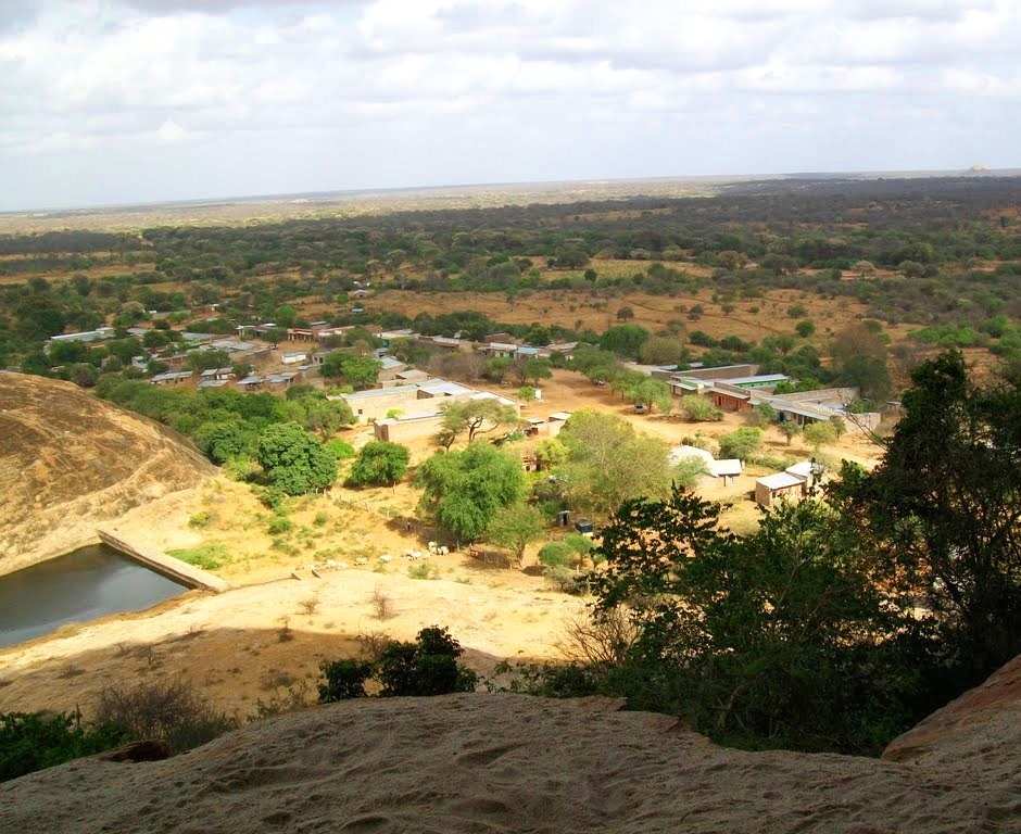 Ngomeni Rock（恩戈梅尼岩）-非行家旅行-Africa Wild Wander
