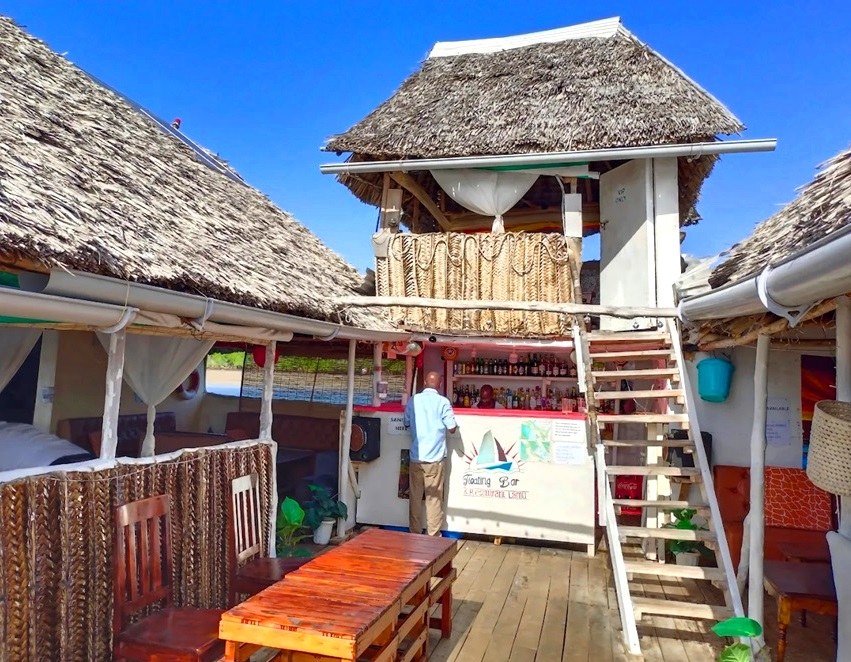 The Floating Bar(县域目的地)-非行家旅行-Africa Wild Wander