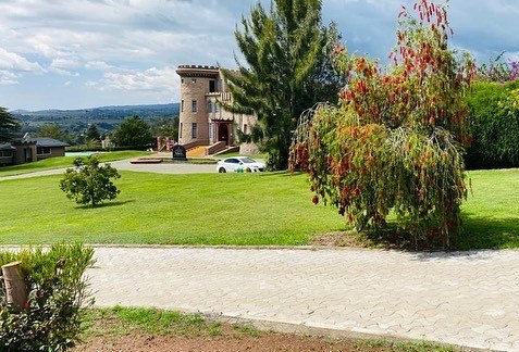 Tafaria Castle and Center for the Arts（塔法里亚城堡艺术中心）-非行家旅行-Africa Wild Wander