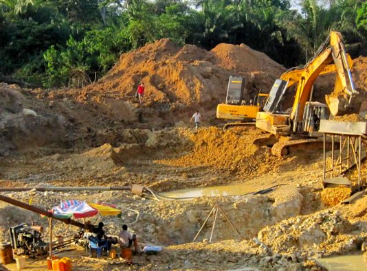 Karebe Gold Mining（产业 / 地方资源）-非行家旅行-Africa Wild Wander