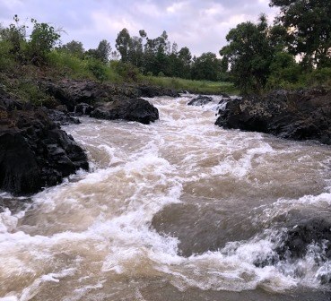 Gatitika Falls（加蒂蒂卡瀑布）-非行家旅行-Africa Wild Wander