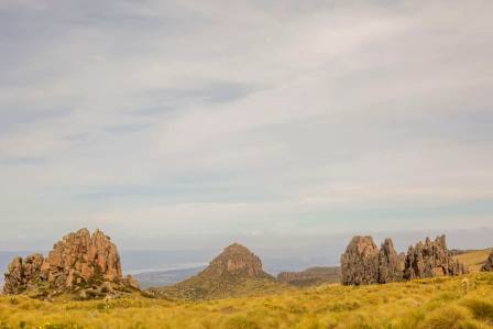 Dragon’s Teeth（龙牙峰群）-非行家旅行-Africa Wild Wander