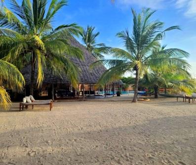 Manda Bay Lodge（海岛 / 海滩 / 船行体验）-非行家旅行-Africa Wild Wander