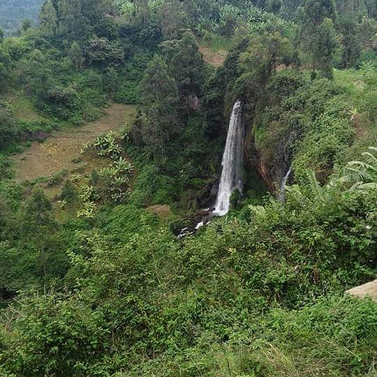 Nthenge Njeru Falls（水系 / 湖泊 / 海岸）-非行家旅行-Africa Wild Wander