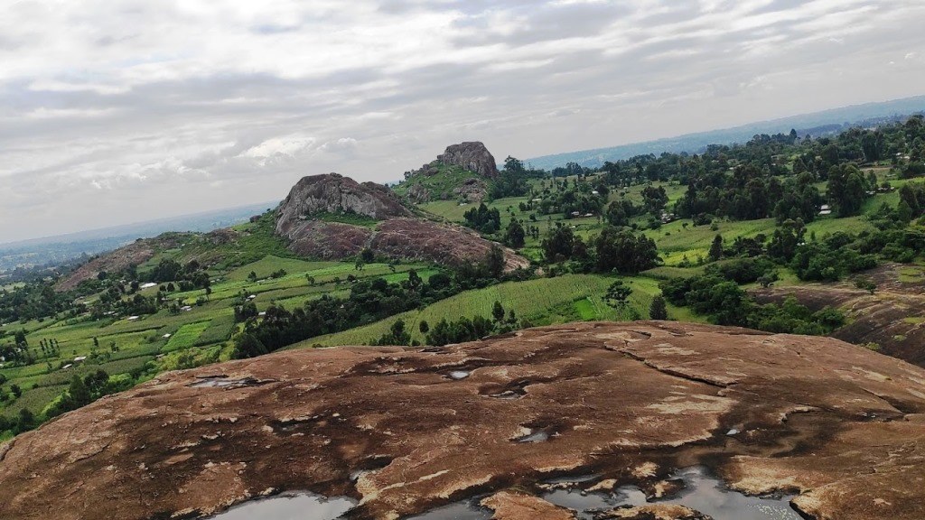 Mawe Tatu Hills（三石山）-非行家旅行-Africa Wild Wander