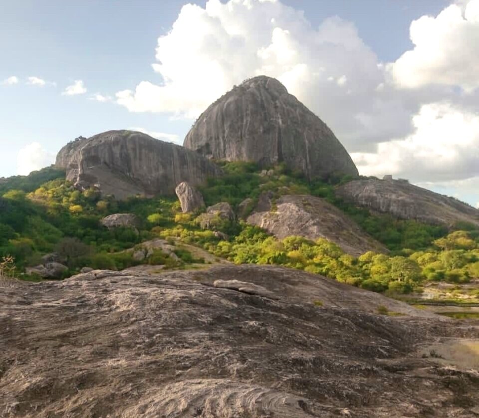Ngomeni Rock（恩戈梅尼岩）-非行家旅行-Africa Wild Wander
