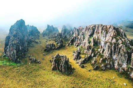 Dragon’s Teeth（龙牙峰群）-非行家旅行-Africa Wild Wander