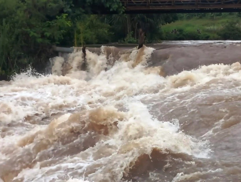 River Nyamindi（尼亚明迪河）-非行家旅行-Africa Wild Wander