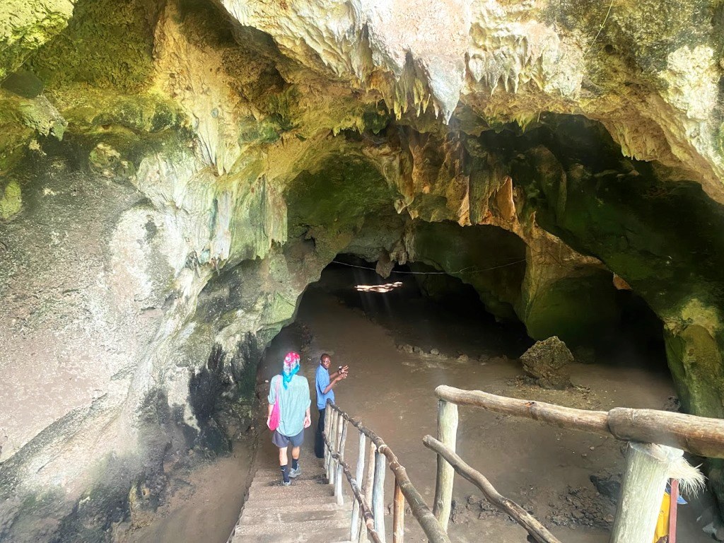 Fikirini Caves（斯瓦希里遗产 / 文化景观）-非行家旅行-Africa Wild Wander
