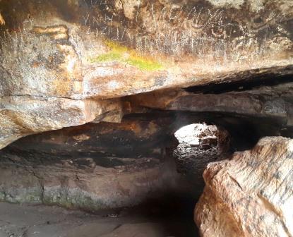 Hyena Caves（山地 / 岩石 / 观景）-非行家旅行-Africa Wild Wander