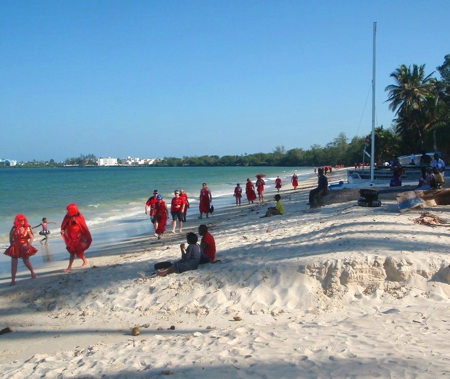 Jomo Kenyatta Public Beach（乔莫·肯雅塔公共海滩）-非行家旅行-Africa Wild Wander