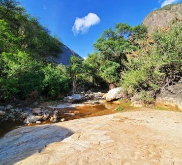 Ngurunit Rock Pools（水源 / 传统生活景观）-非行家旅行-Africa Wild Wander