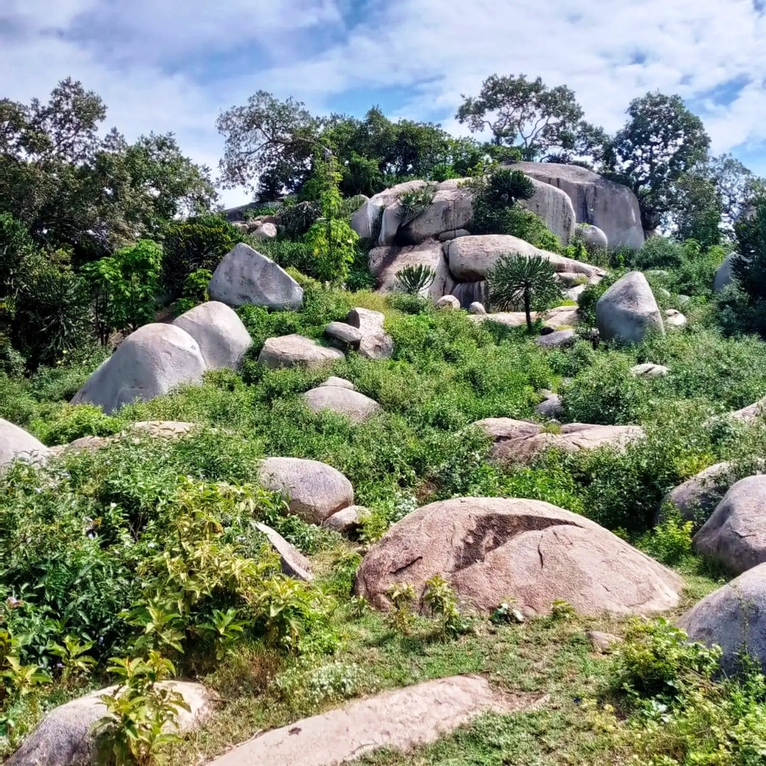 Mugabo Caves（水系 / 湖泊 / 海岸）-非行家旅行-Africa Wild Wander
