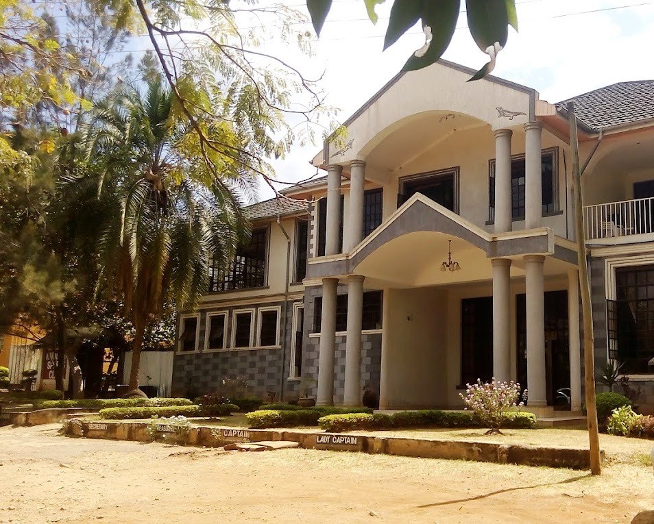 Kakamega Sports Club（卡卡梅加体育俱乐部）-非行家旅行-Africa Wild Wander